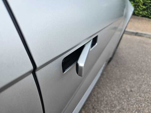 Hyundai Ioniq 5 168kW Ultimate 84 kWh 5dr Auto