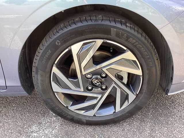 Hyundai i20 1.0T GDi Advance 5dr