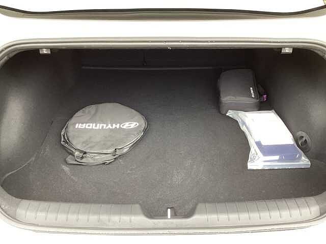 Hyundai IONIQ 6 168kW Ultimate 77kWh 4dr Auto Serenity White