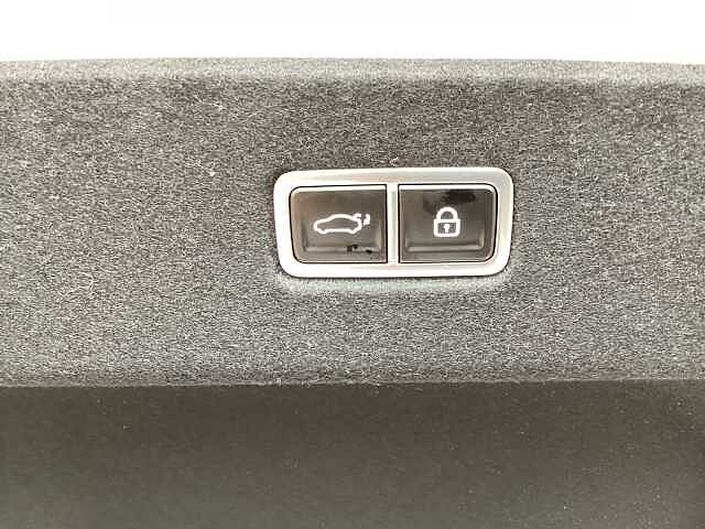 Hyundai IONIQ 6 168kW Ultimate 77kWh 4dr Auto Serenity White