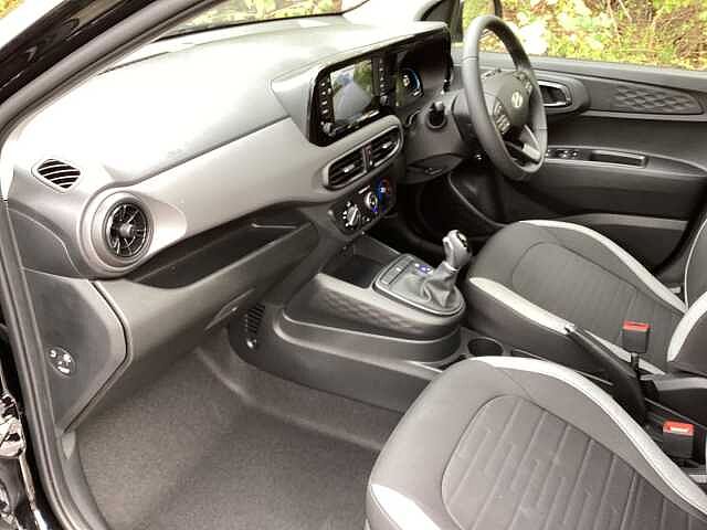 Hyundai i10 1.0 [63] Advance 5dr Auto [Nav]