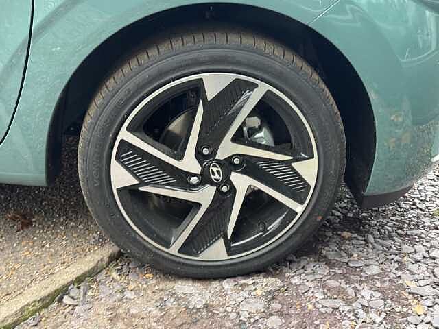 Hyundai i10 1.0 [63] Premium 5dr [Nav]