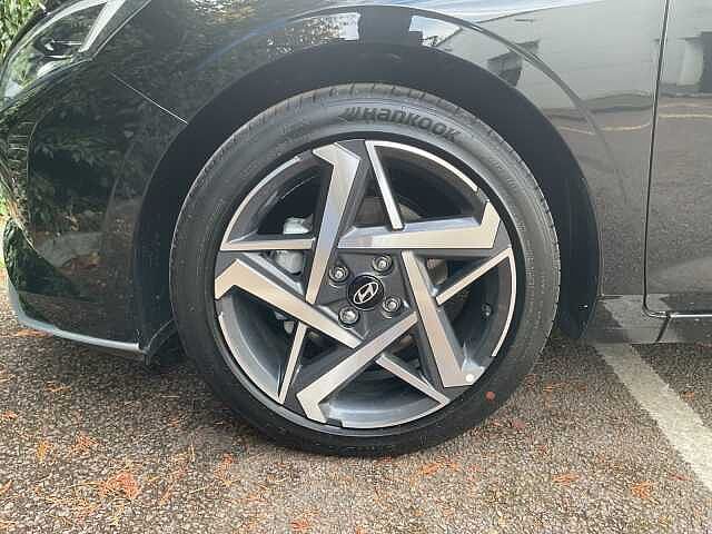 Hyundai i20 1.0T GDi Premium 5dr DCT