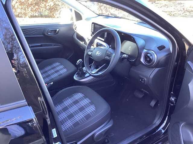 Hyundai i10 1.2 [79] Premium 5dr Auto [Nav]