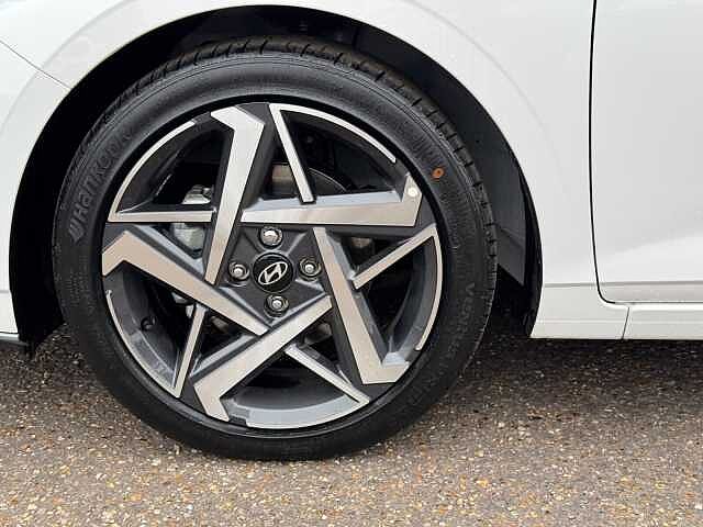 Hyundai i20 1.0T GDi Premium 5dr DCT