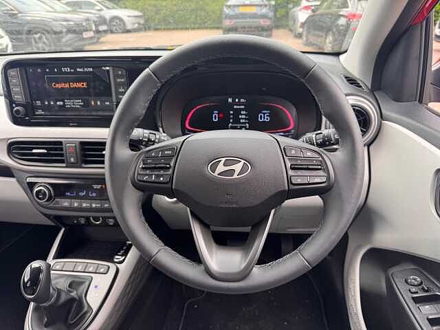 Hyundai i10 1.2 [79] Premium 5dr Auto [Nav]